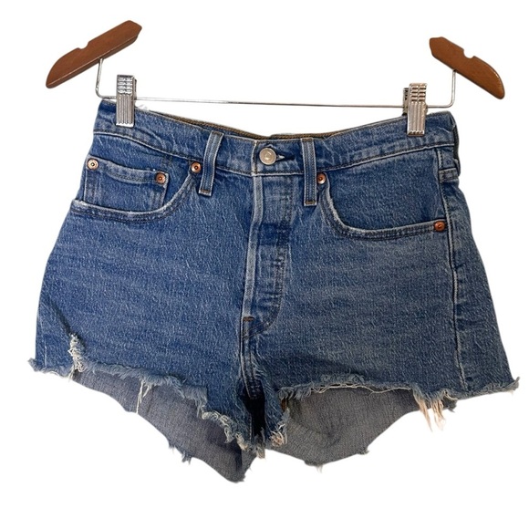 Levi's 501 Original Shorts- High Waist Cut Off Denim
shorts- Size 26 - Picture 5 of 11
